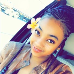 Meet your Posher, Brittney